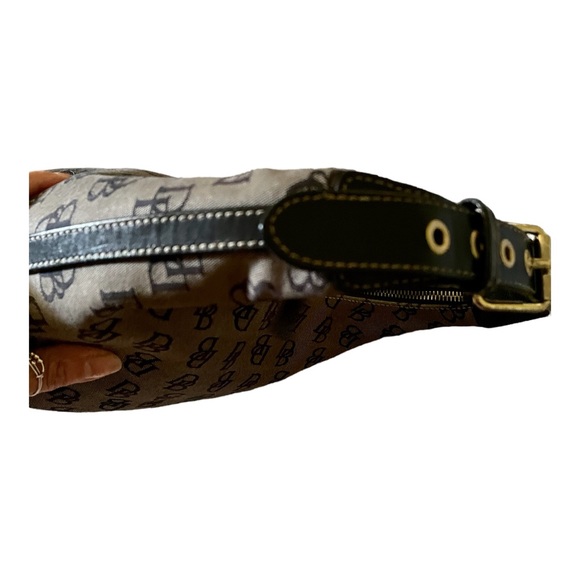 Dooney & Bourke - Picture 6 of 16